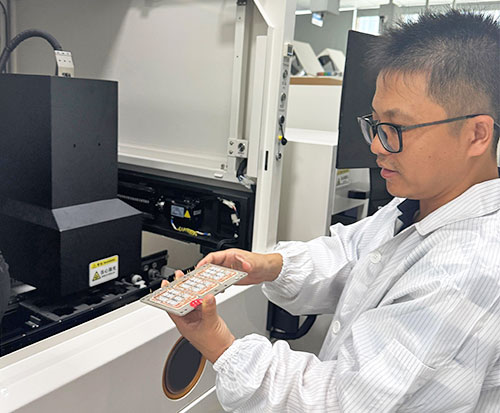 塑封后芯片六面检测分选设备